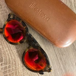 Illesteva Mirrored Leonard Sunglasses